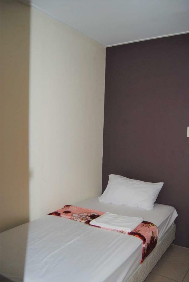 מקטאן Cozy Inn Mactan מראה חיצוני תמונה